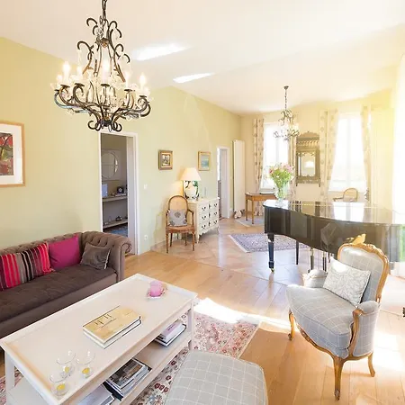 Chambres D'hotes Le Presbytere Bed & Breakfast Saint-Loup-de-Fribois
