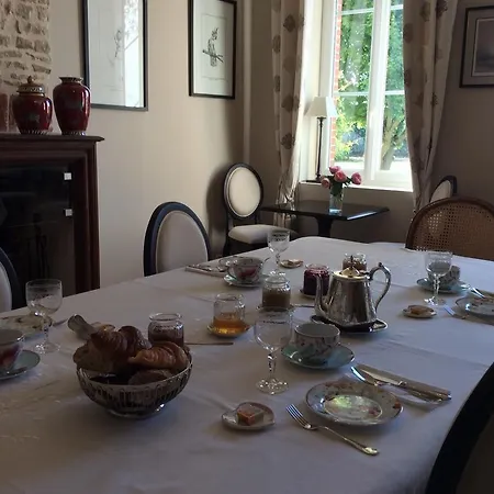 Chambres D'hotes Le Presbytere Bed & Breakfast *